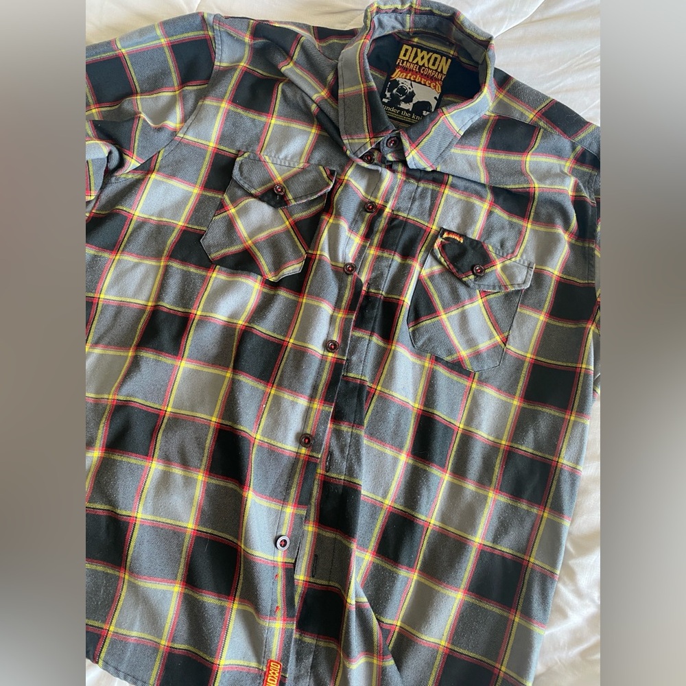 Dixxon flannel hatebreed under the knife. Size XL!